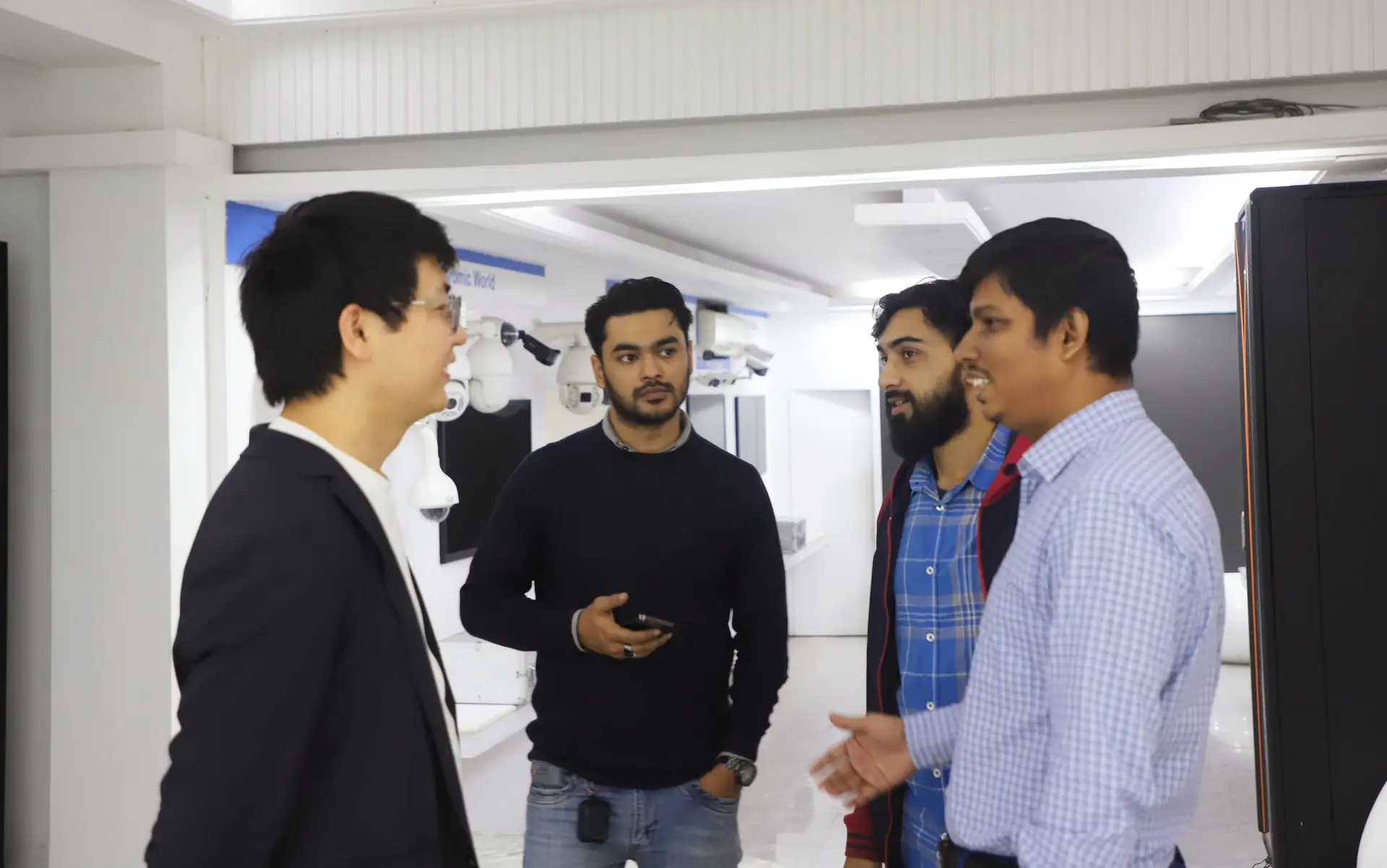 IMOU CC Camera Office in Dhaka Gulshan – Authorized CCTV Store Bangladesh